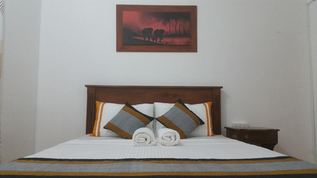Sanasuma Rest Otel Anuradhapura Dış mekan fotoğraf