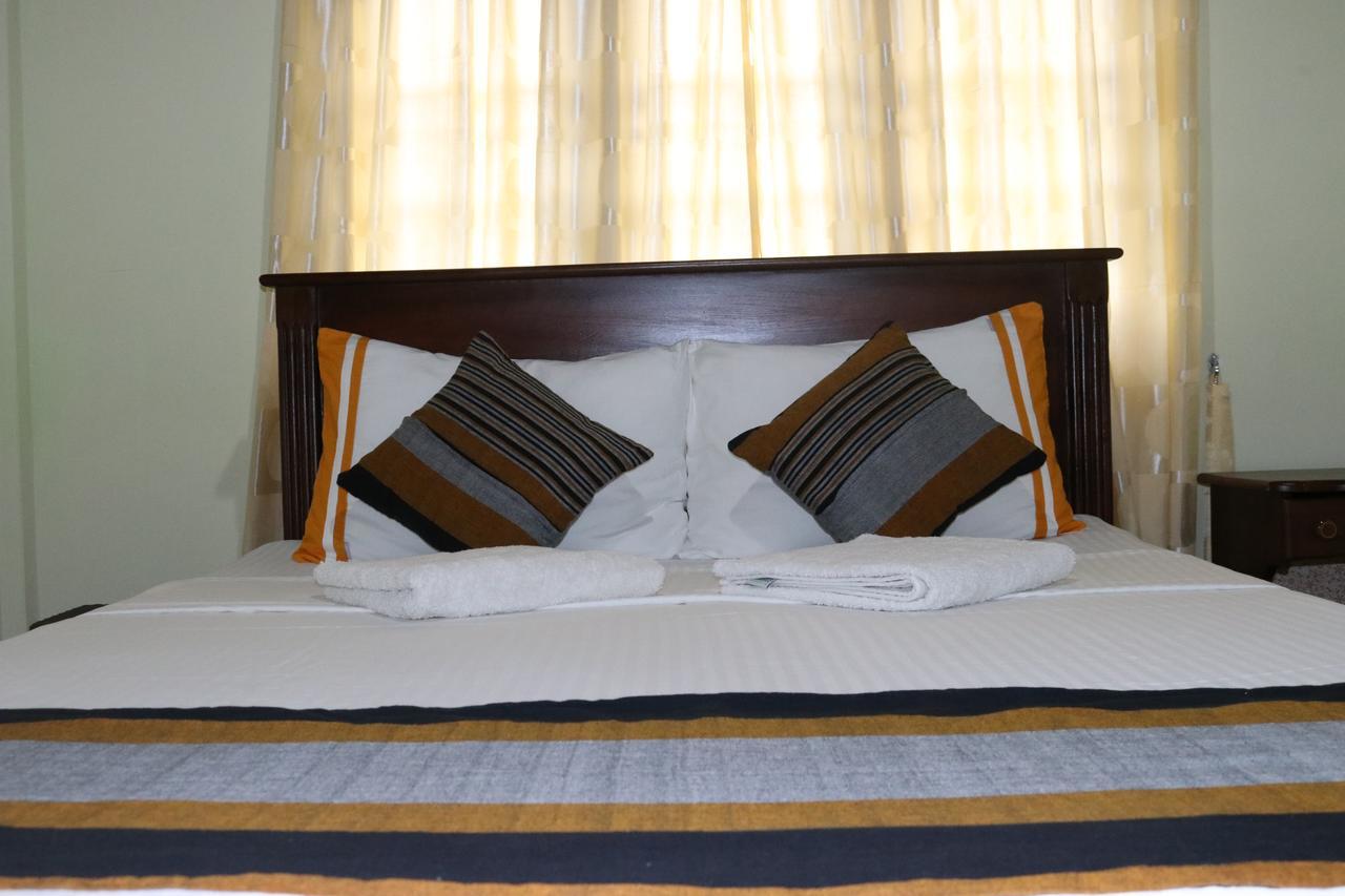 Sanasuma Rest Otel Anuradhapura Dış mekan fotoğraf