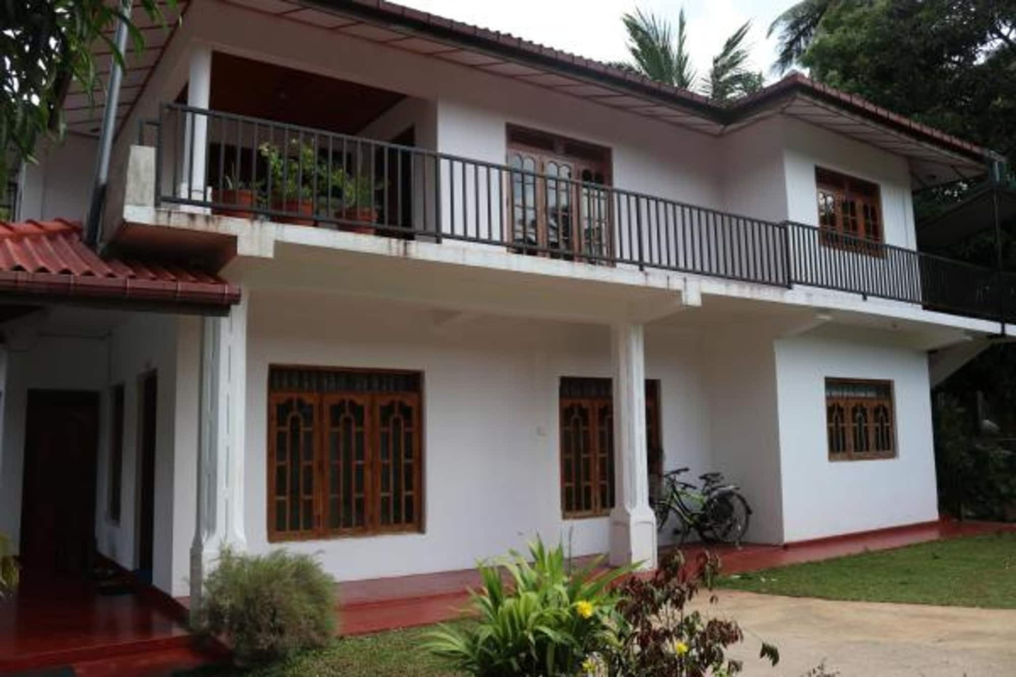 Sanasuma Rest Otel Anuradhapura Dış mekan fotoğraf